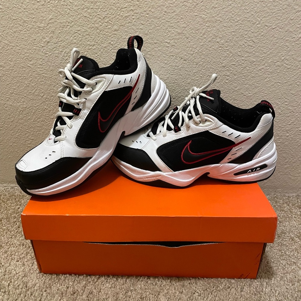 MEN'S NIKE AIR MONARCH IV TRAINING SHOES